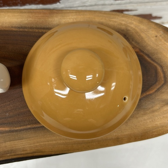 Tim Hortons 2 Cup Teapot 2006 - Picture 5 of 7